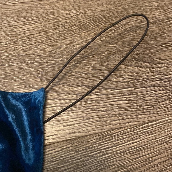 Crushed velvet midi dress with spaghetti straps by Charlotte Russe - Picture 3 of 5